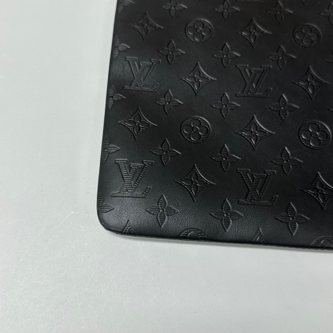 루이비통 포쉐트 클러치 m62903  상품이미지4