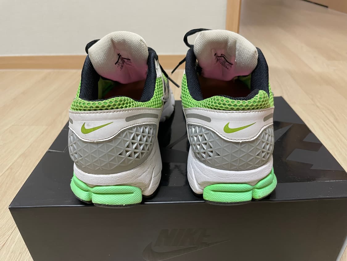 [275] 나이키 줌보메로5 일렉트릭 그린 상품이미지6
