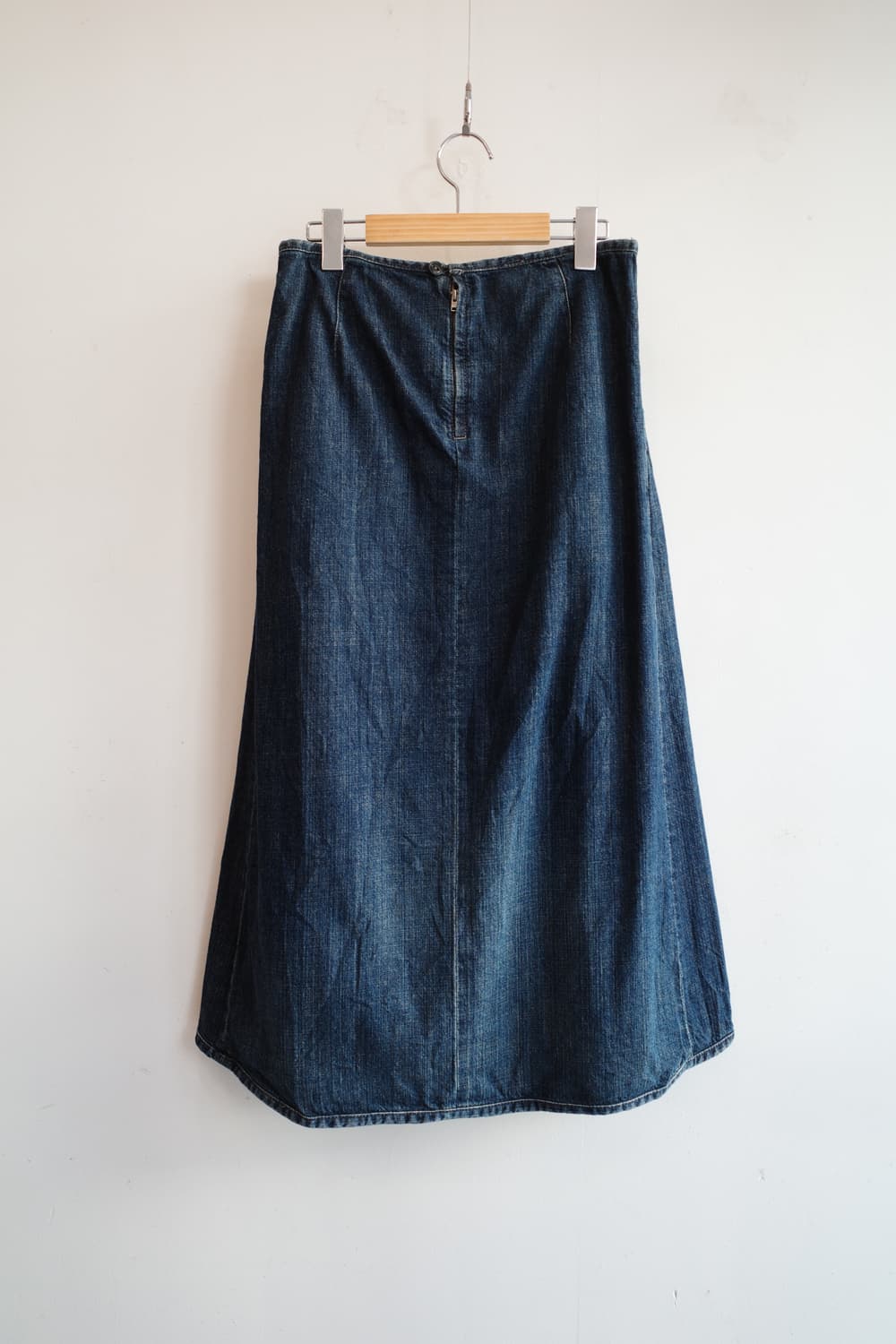 OMNIGOD 옴니갓 플레어 데님 스커트 (28인치) 상품이미지7