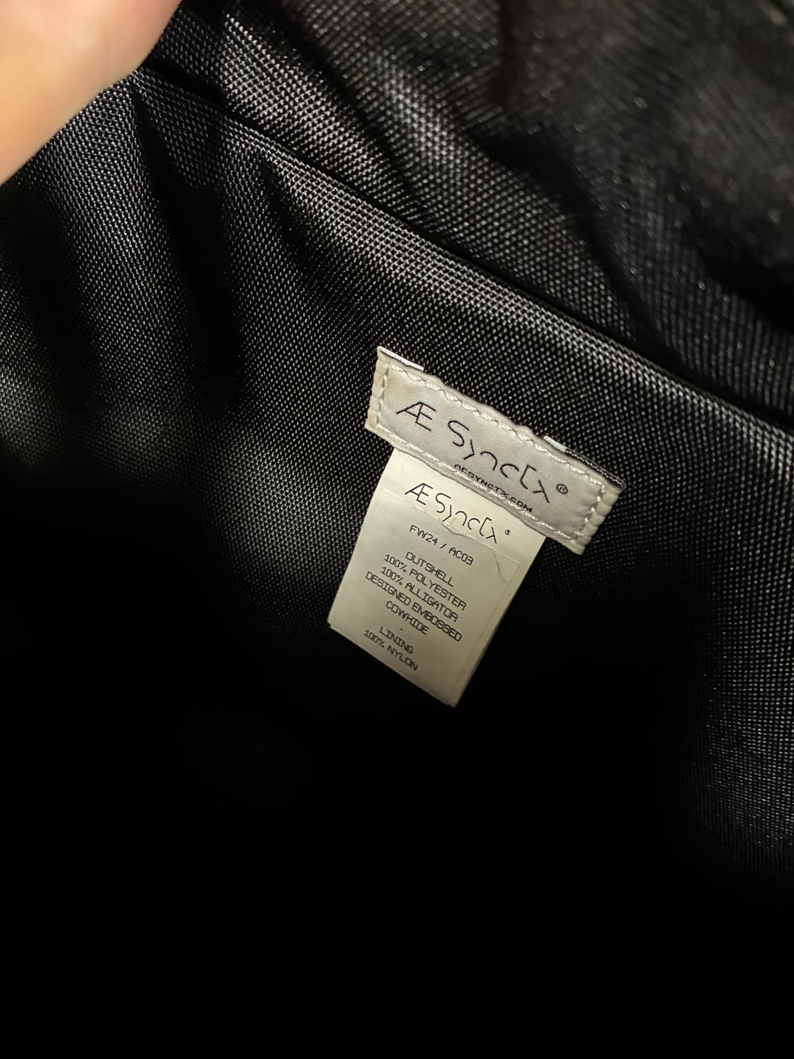 에이시넥틱스 숄더백 상품이미지3