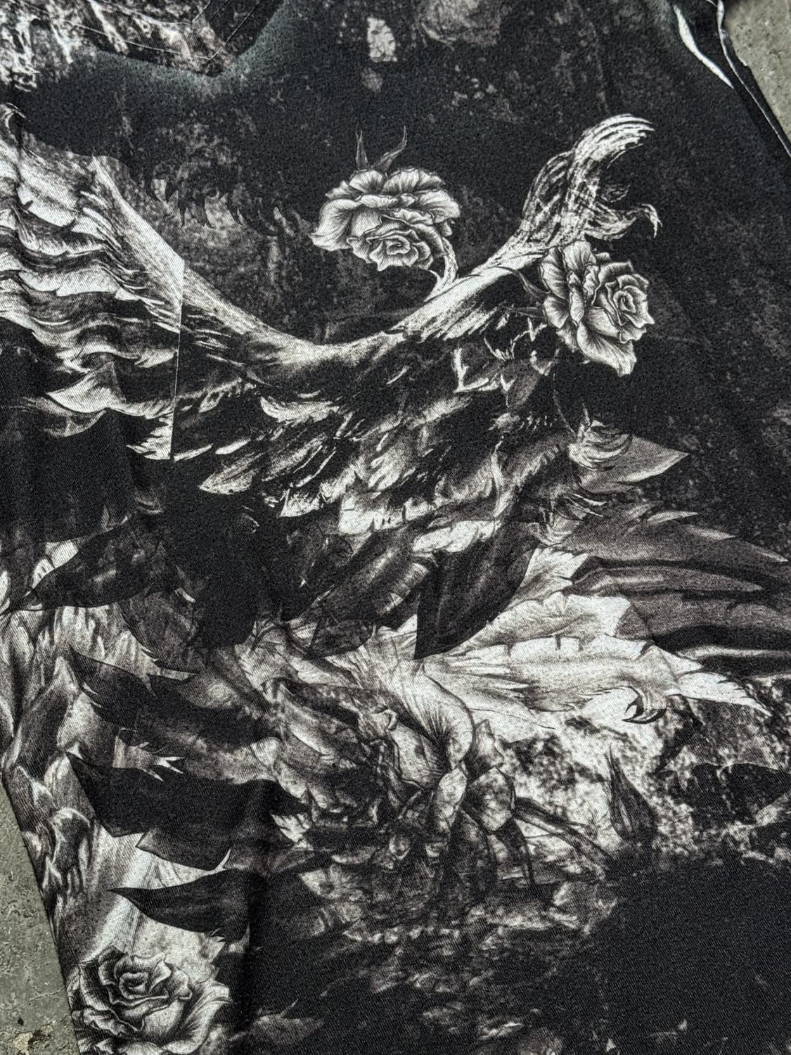 MIDAS – Angel Wing Graphic V-neck Tee 상품이미지8
