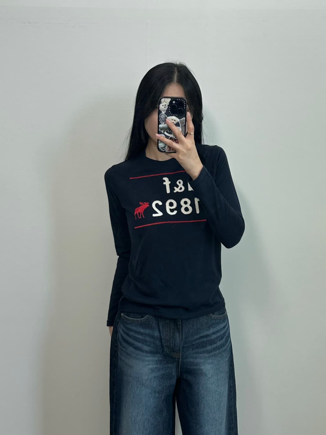 아베크롬비 y2k 와투케 네이비 롱슬리브 긴팔 티셔츠 상품이미지1