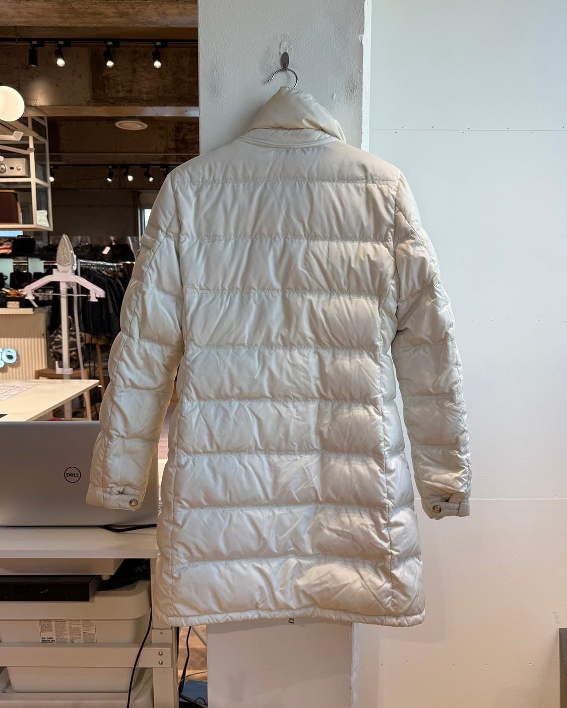 프라다 화이트 폭스 나일론 패딩 점퍼  상품이미지8