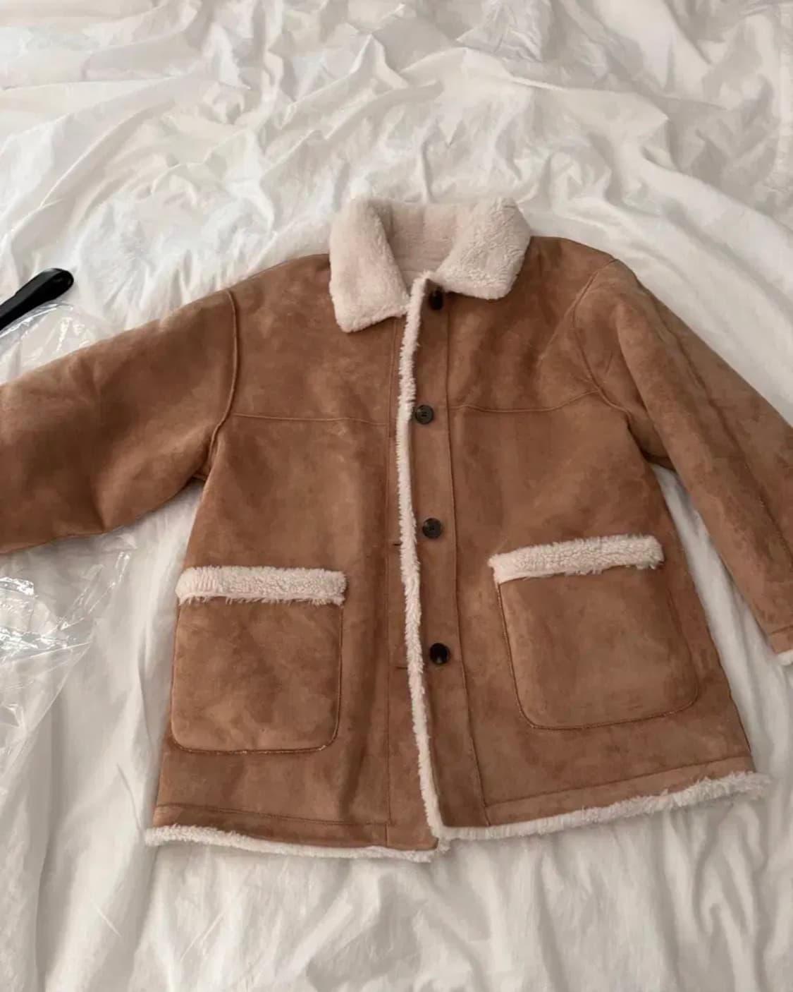 위드아웃썸머 퍼지 리버시블 무스탕 상품이미지6