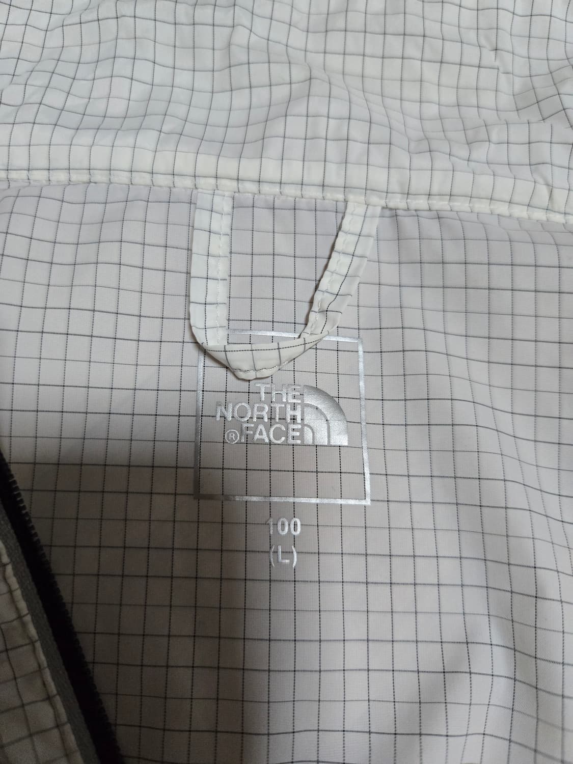 노스페이스 남성 체크패턴 경량 바람막이 점퍼(100사이즈) 상품이미지7