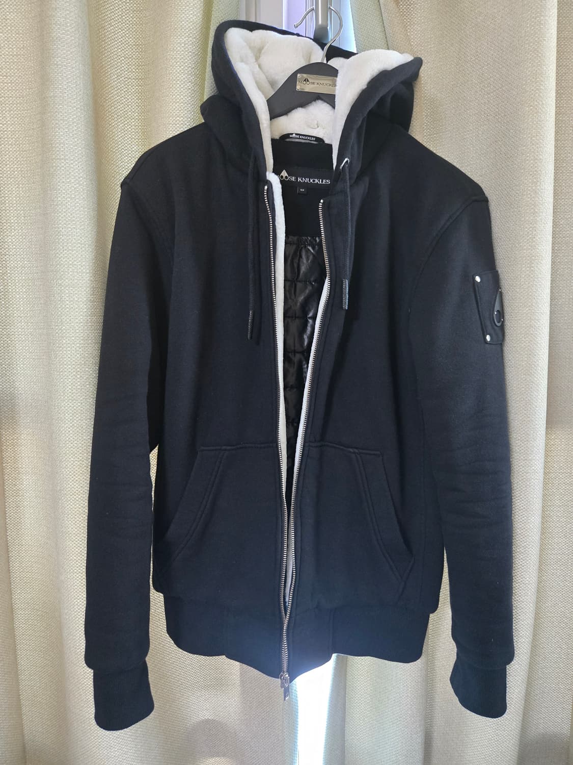 무스너클 패션버니 스웨터 상품이미지1