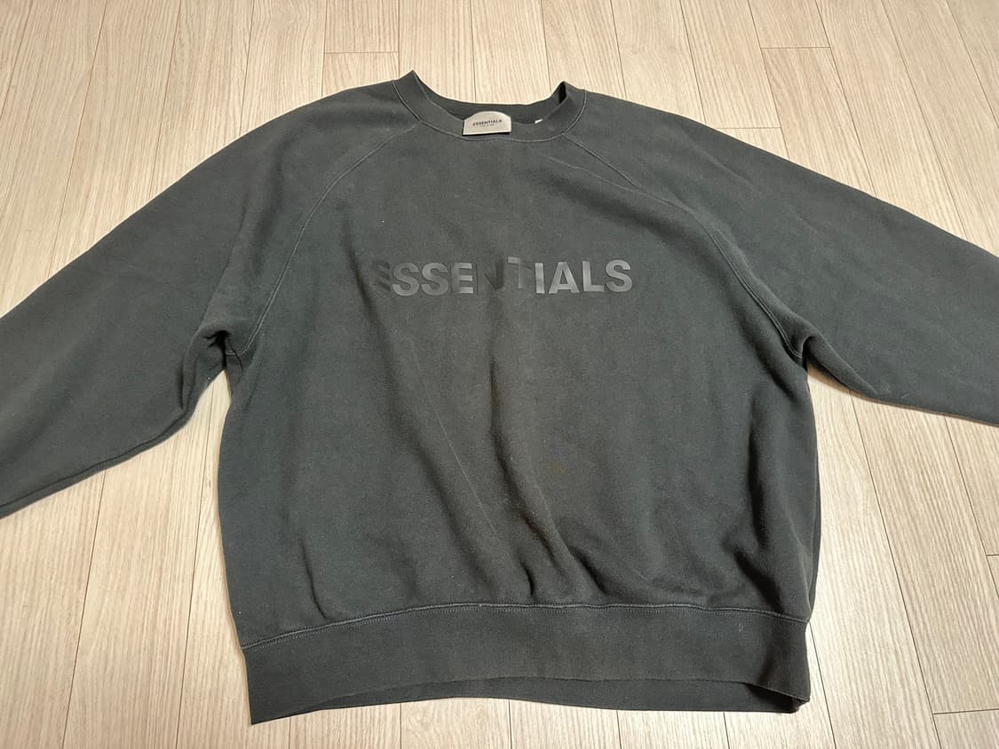 (M) 에센셜 맨투맨 스웻티셔츠 상품이미지1