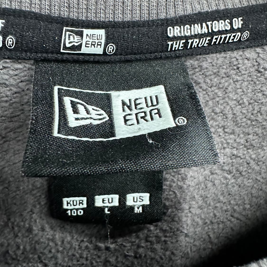 100 뉴에라 남자 루즈핏 맨투맨 상품이미지3