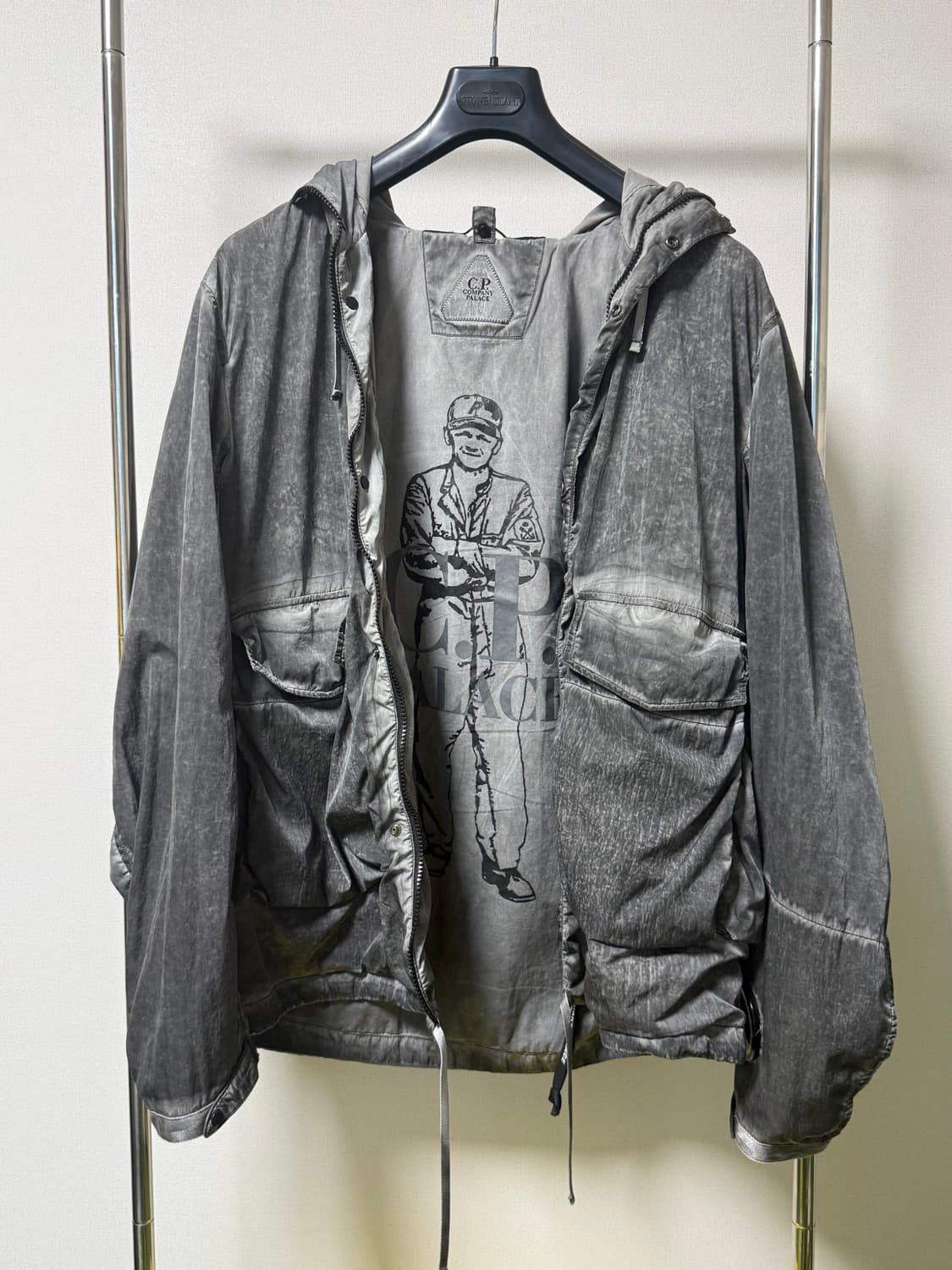C.P.Company X Palace 콜라보 고글 후드 바람막이 자켓 상품이미지2