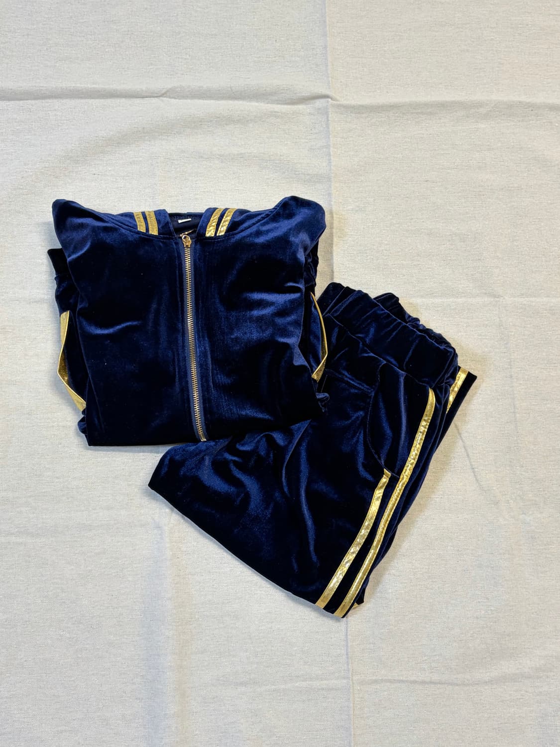 벨벳 트레이닝 세트 상품이미지1