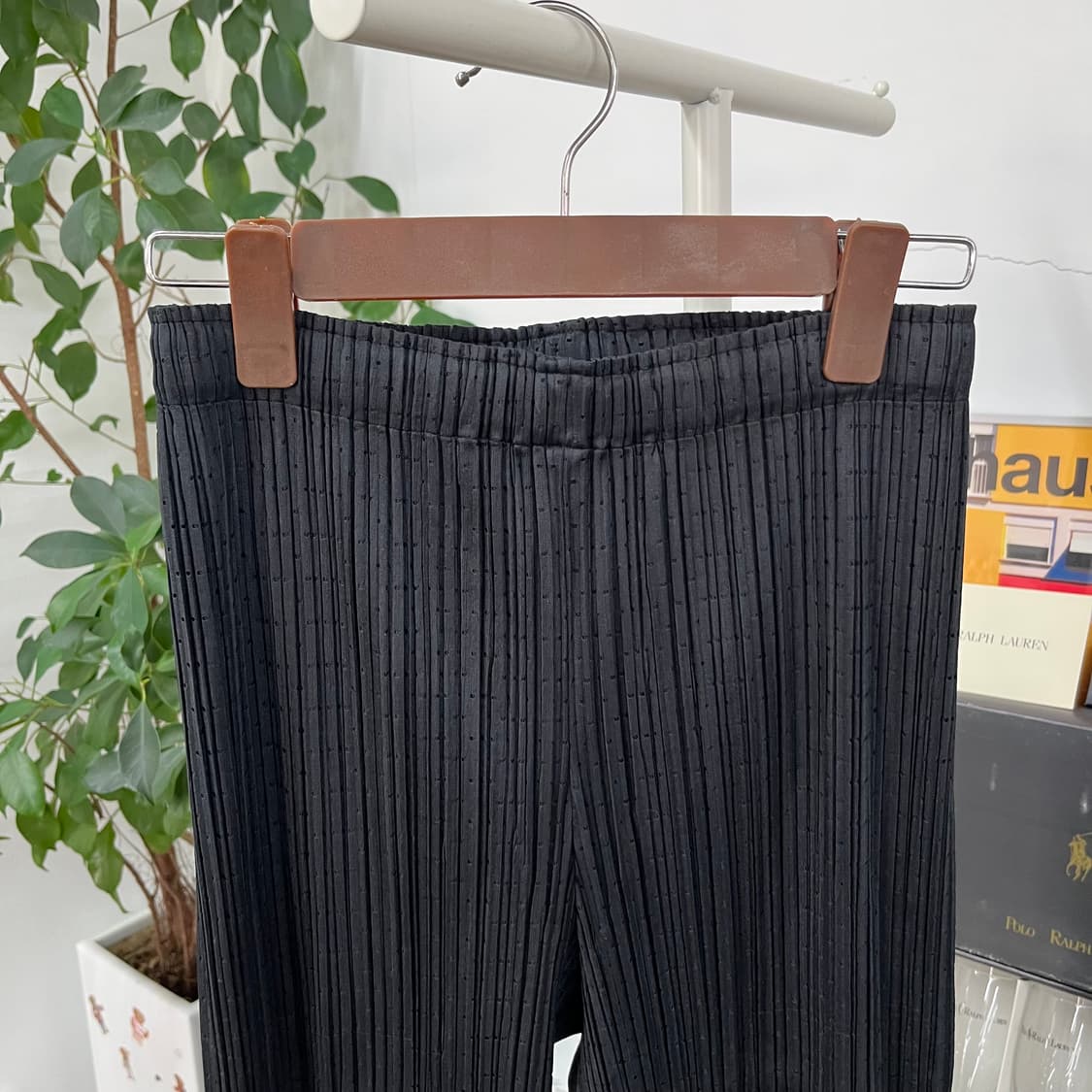 이세이미야케 우먼 플리츠플리즈 JF233 메쉬팬츠 3 상품이미지2