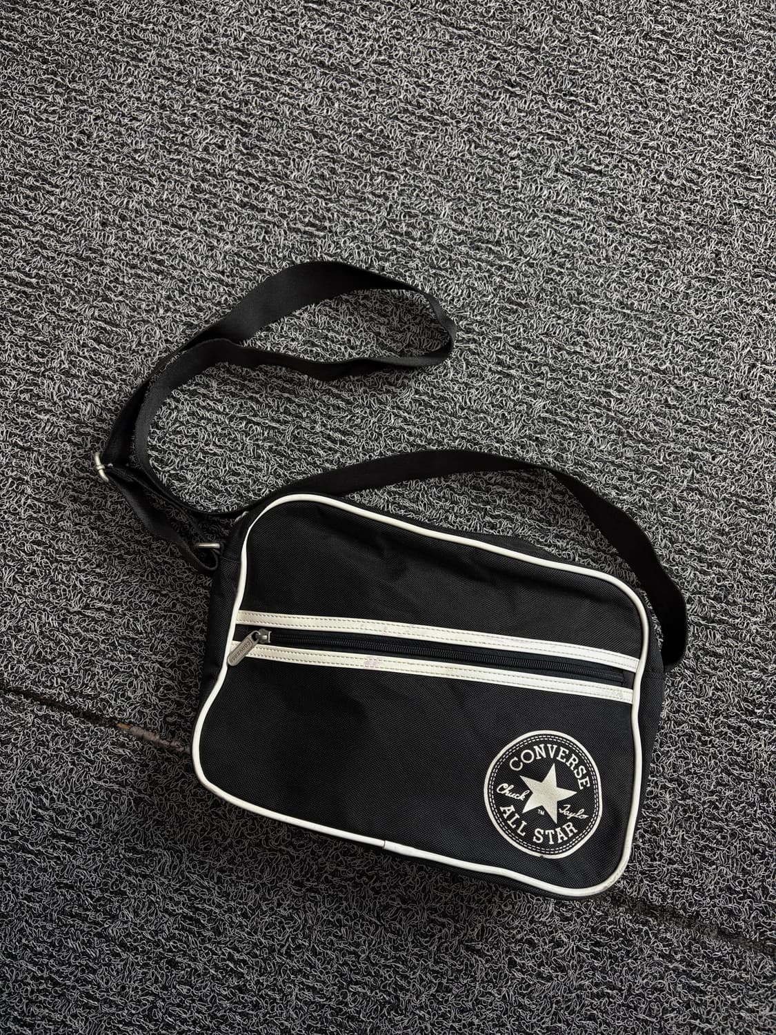 00s 컨버스 올드스쿨 올스타 크로스백 2035 상품이미지1