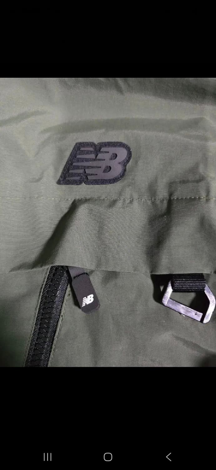 뉴발란스 UNI 유틸리티 카고 바람막이자켓. 
싸이즈 100~105. 새 상품이미지4