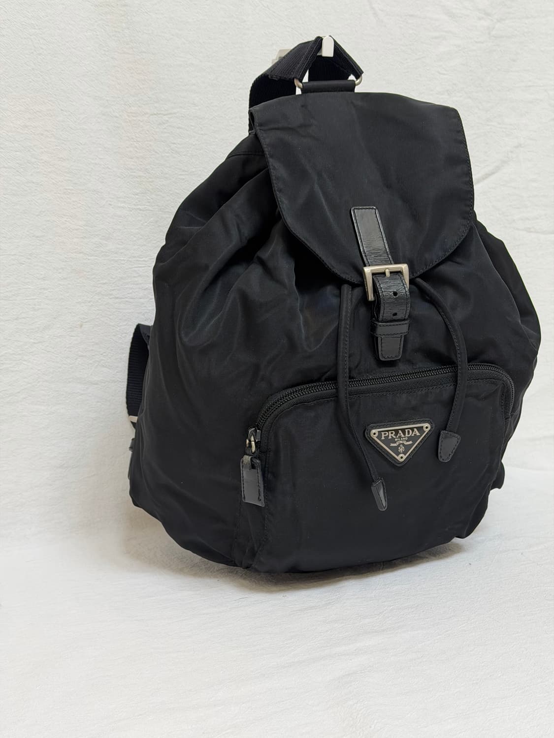 정품 프라다 포코노 나일론 원포켓 백팩 미디움 블랙 상품이미지4