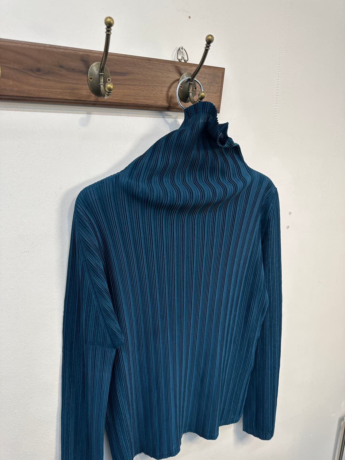 플리츠 플리즈 이세이 미야케  루즈 하이넥 롱슬리브 3 상품이미지3