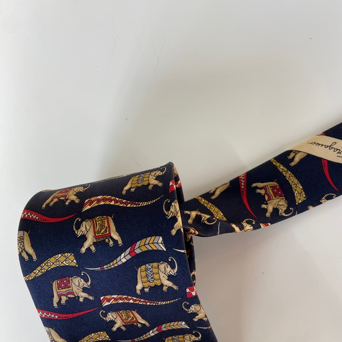 페레가모(Ferragamo) 명품 정품 넥타이 상품이미지5