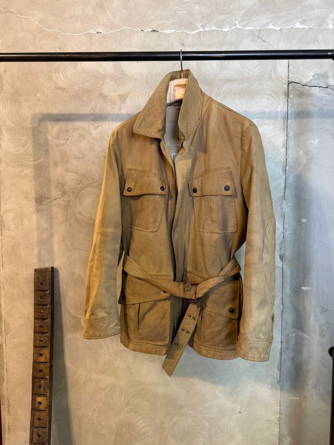 바스통 왁스 벨티드 자켓 100 상품이미지3