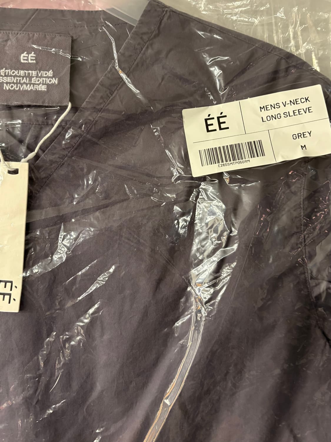 누마레 EE v-neck long sleeve 브이넥 롱 슬리브 상품이미지5