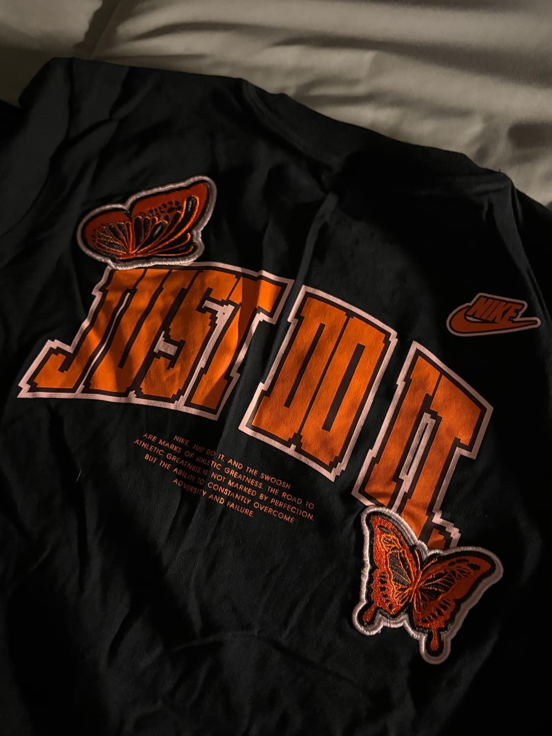 나이키 자수나비 반팔티 상품이미지5