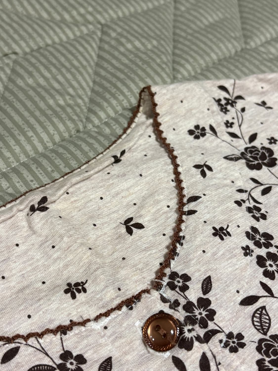 Brown flower cardigan 상품이미지2