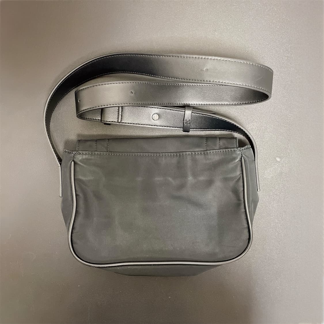 마뗑킴 MINI BUCKLE BAG IN BLACK 숄더백 크로스백 가방 상품이미지8