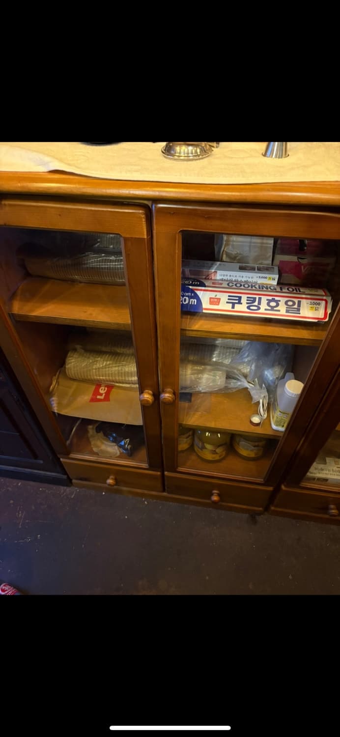 빈티지 원목 유리장 상품이미지1