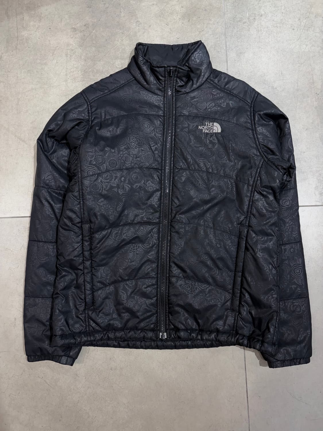 노스페이스 페이즐리 블랙 경량패딩 상품이미지1
