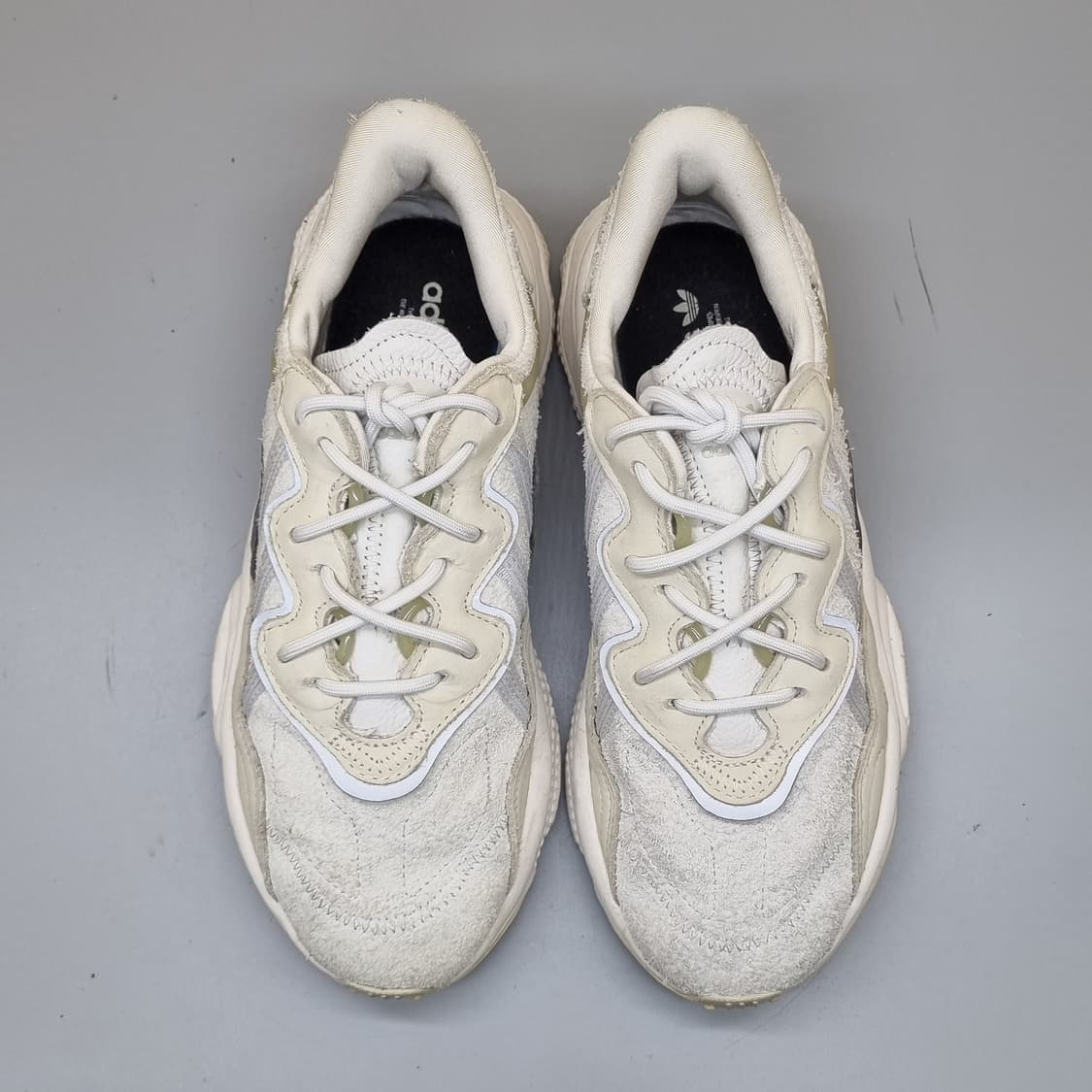 아디다스 오즈위고 운동화240 상품이미지2