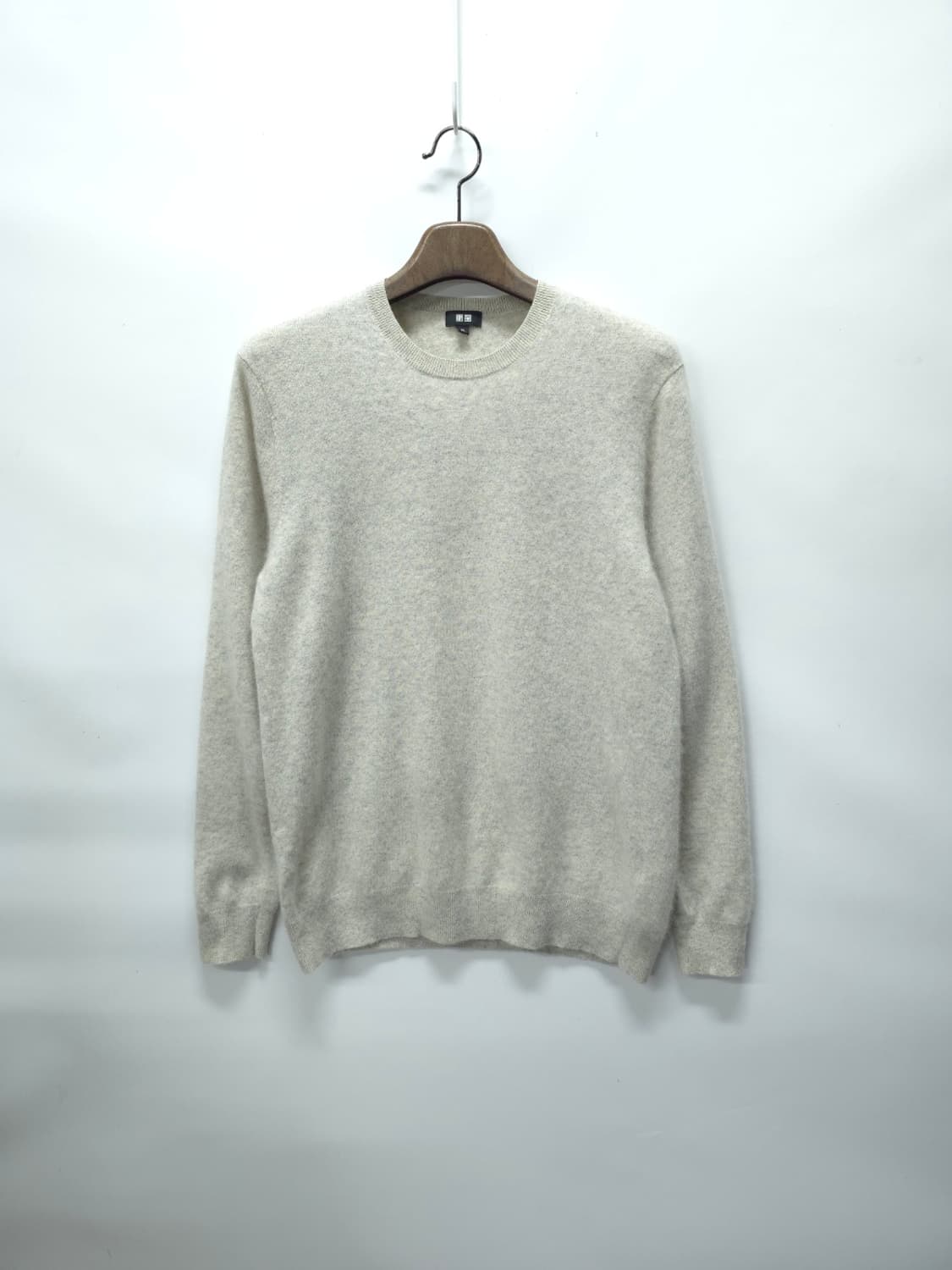 유니클로 남성 캐시미어 100% 크루넥 스웨터 니트(105) 상품이미지1