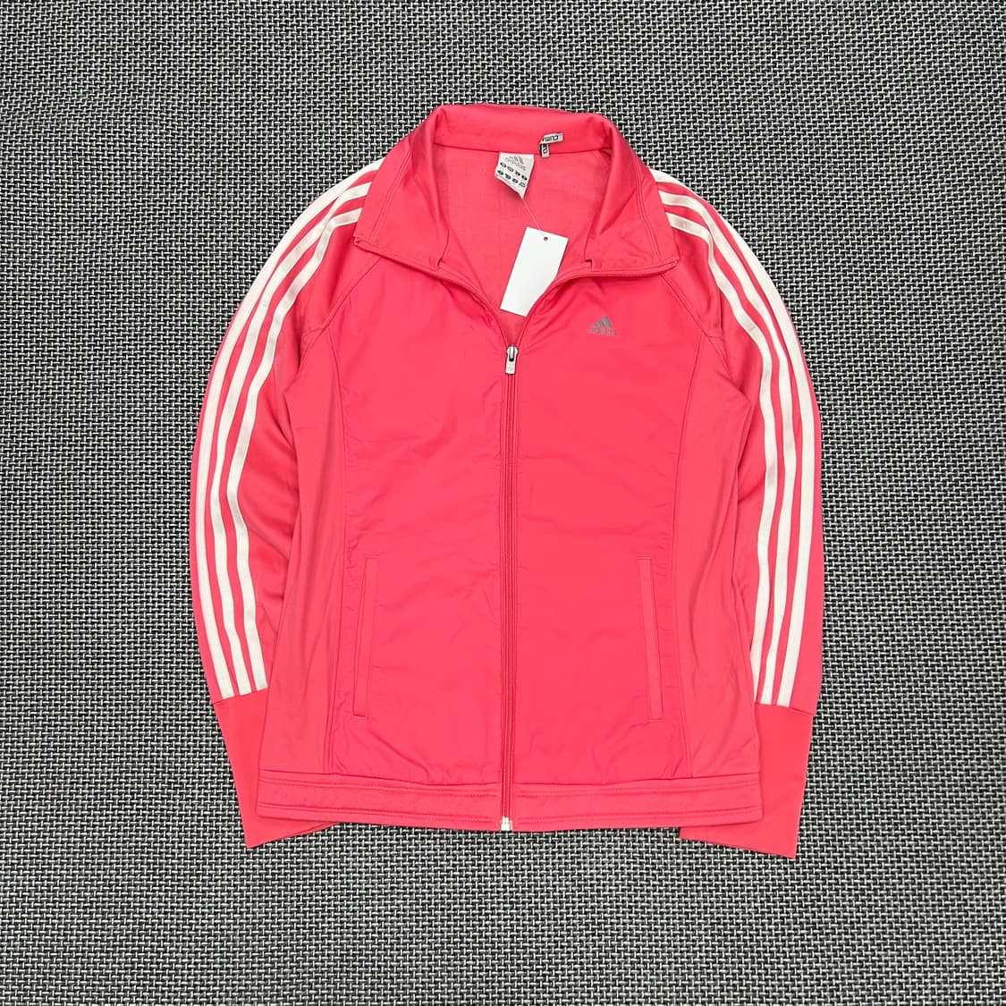 착샷O 아디다스 핑크 핑거홀 져지 상품이미지1