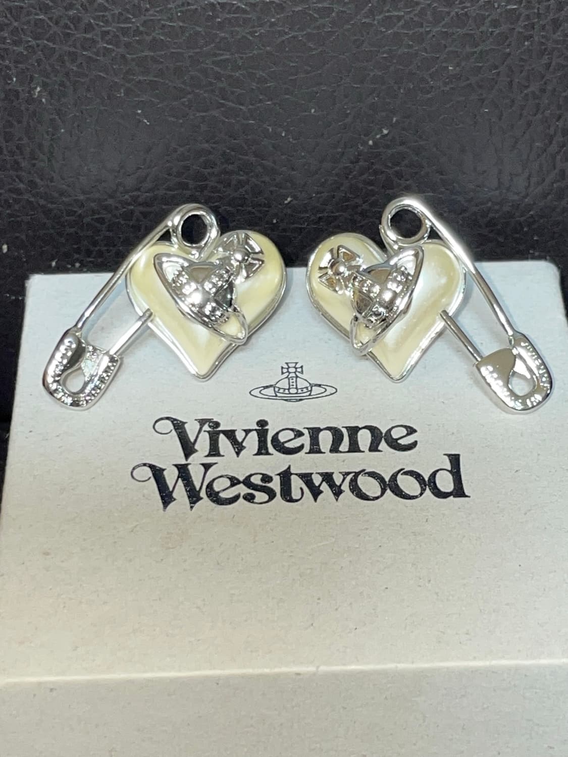 비비안웨스트우드 하트 옷핀 귀걸이 상품이미지4