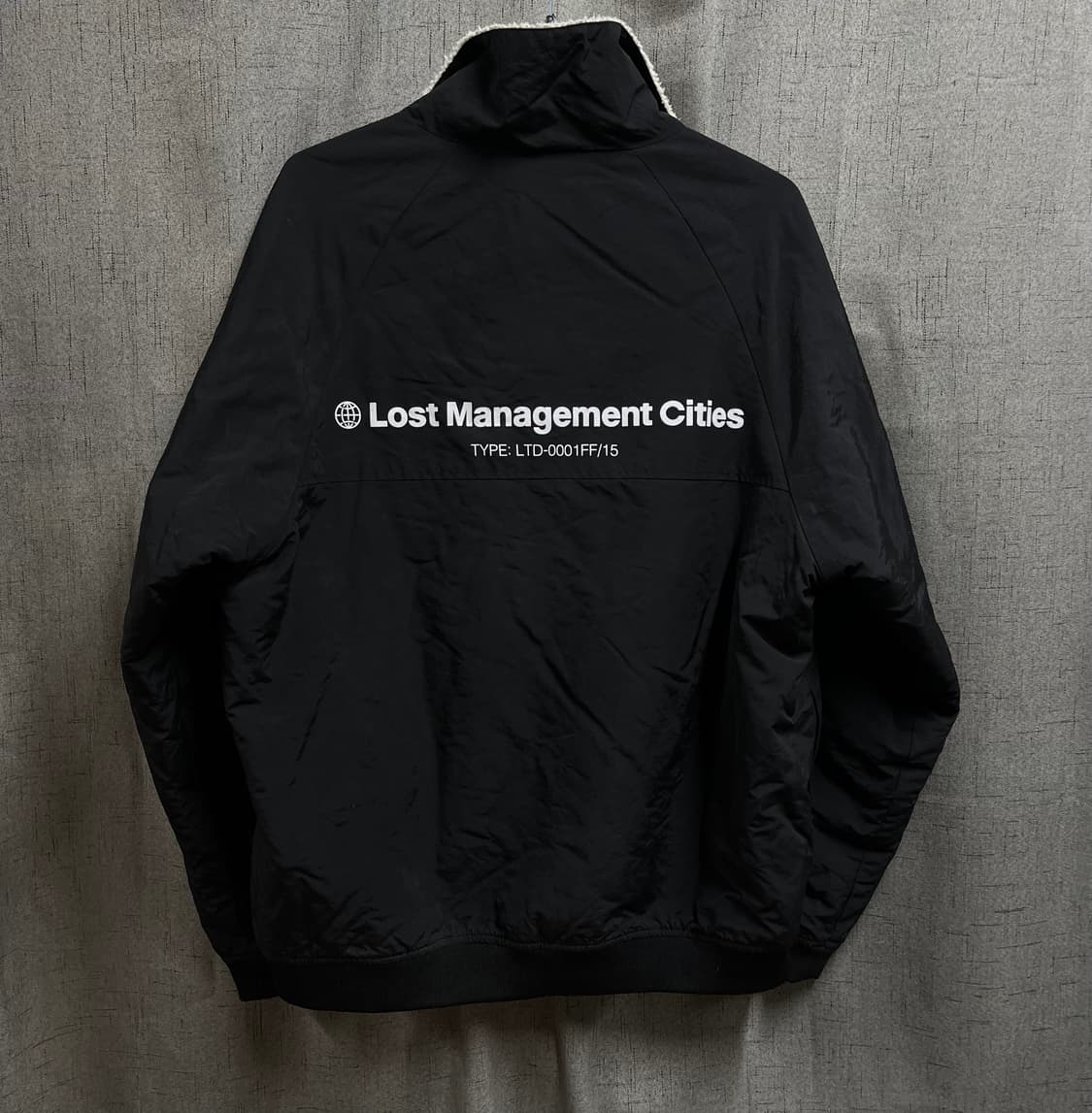 LMC. 양면 리시버플 양털 바람막이 자켓 (M 오버핏) 상품이미지1