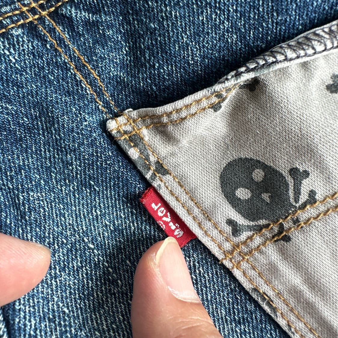 Levi's 리바이스 엔지니어드 스컬 포켓 데님 팬츠 상품이미지5