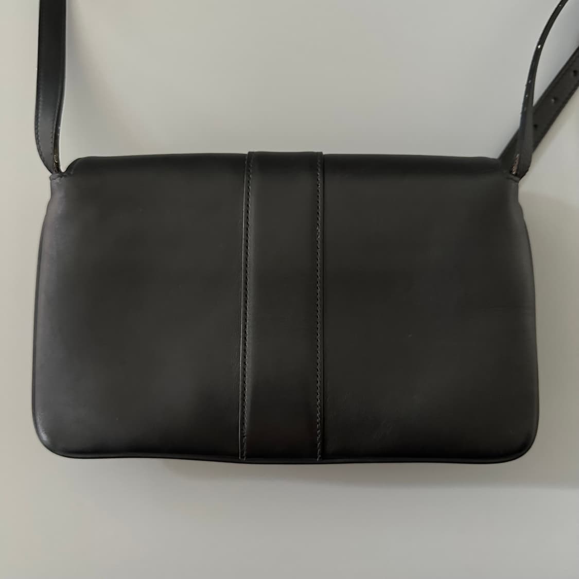 구찌 gucci 로고 마몽트 알리 스몰 숄더백 상품이미지4