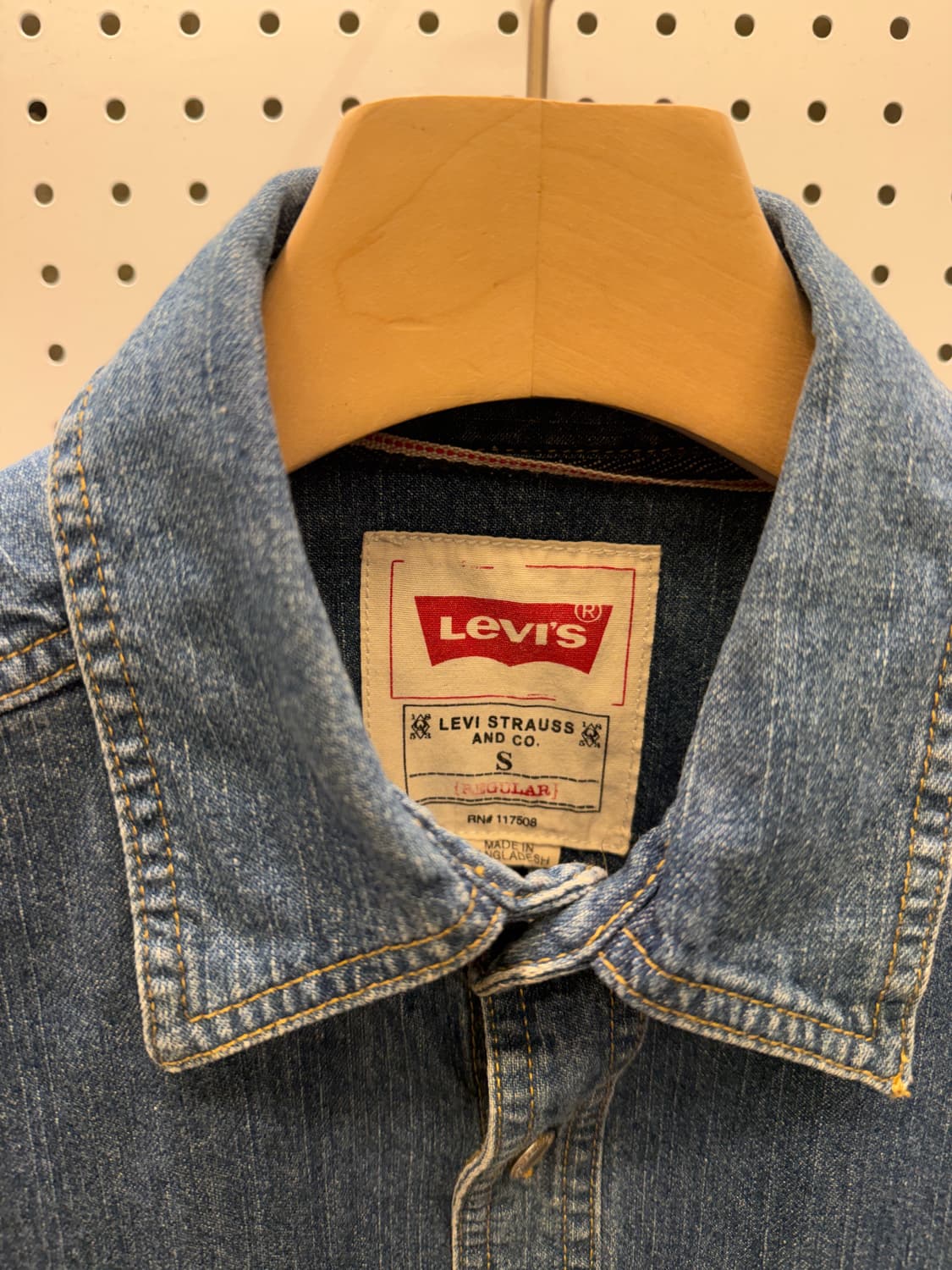 리바이스 레귤러핏 데님 셔츠  상품이미지4