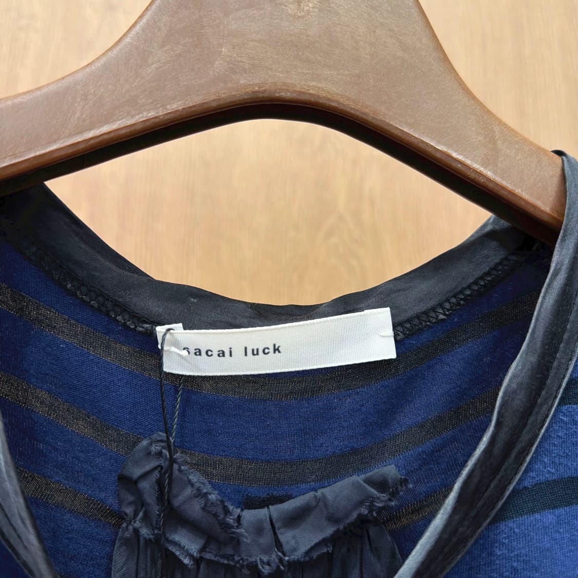 사카이 럭 반팔 티셔츠 스트라이프 후면 배색 레이어드 디테일 루즈핏 블루 상품이미지6