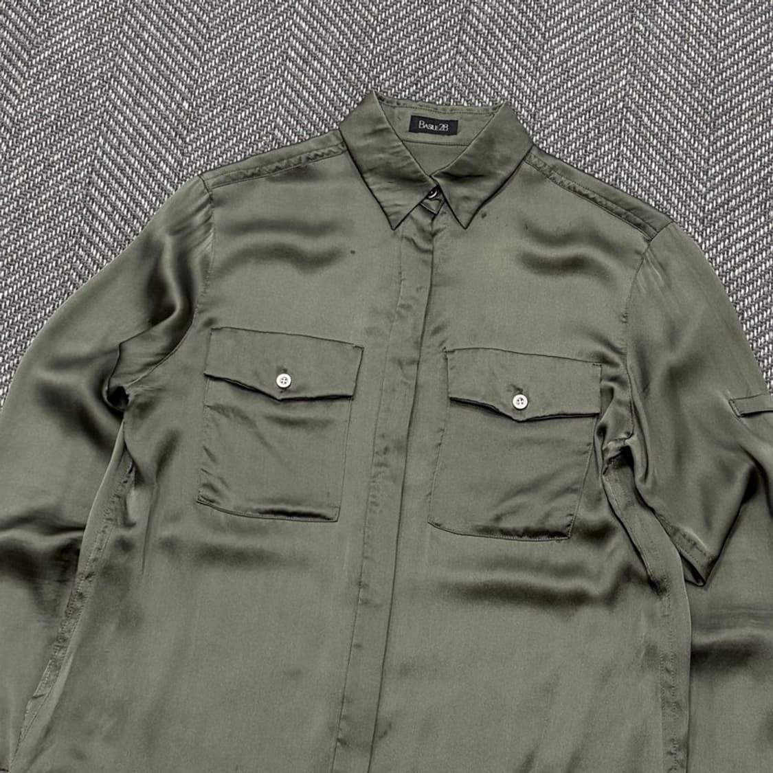 basile 28 새틴 블라우스 v2810 상품이미지3