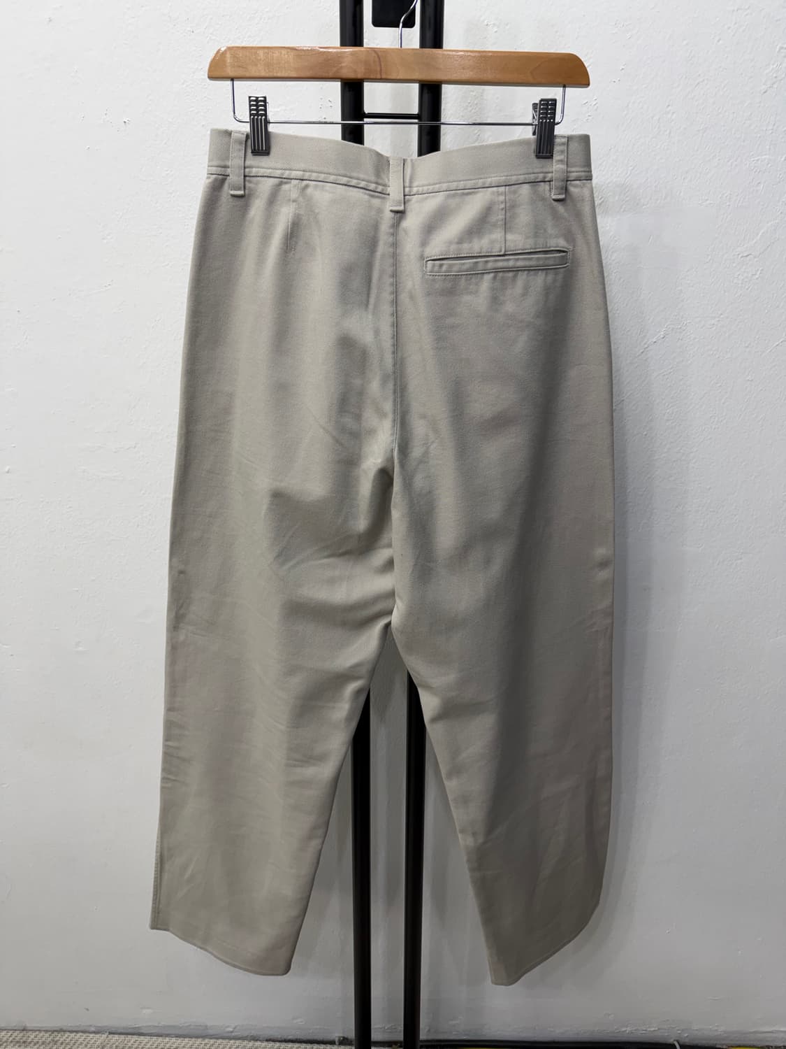 정품) COS 코스 신형 베이지색 와이드 면바지 44 상품이미지4