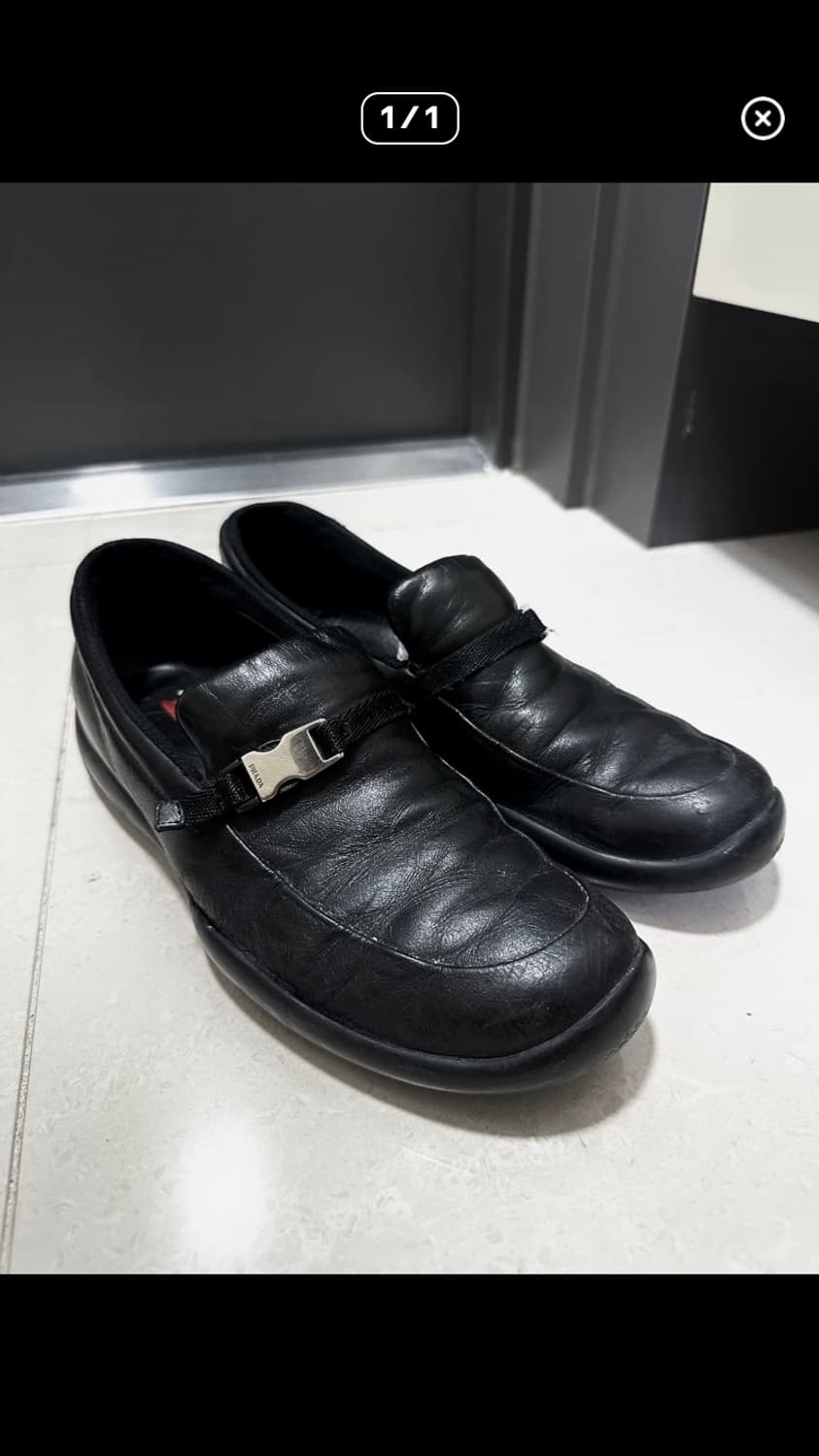 프라다스포츠 버클 로퍼 상품이미지1