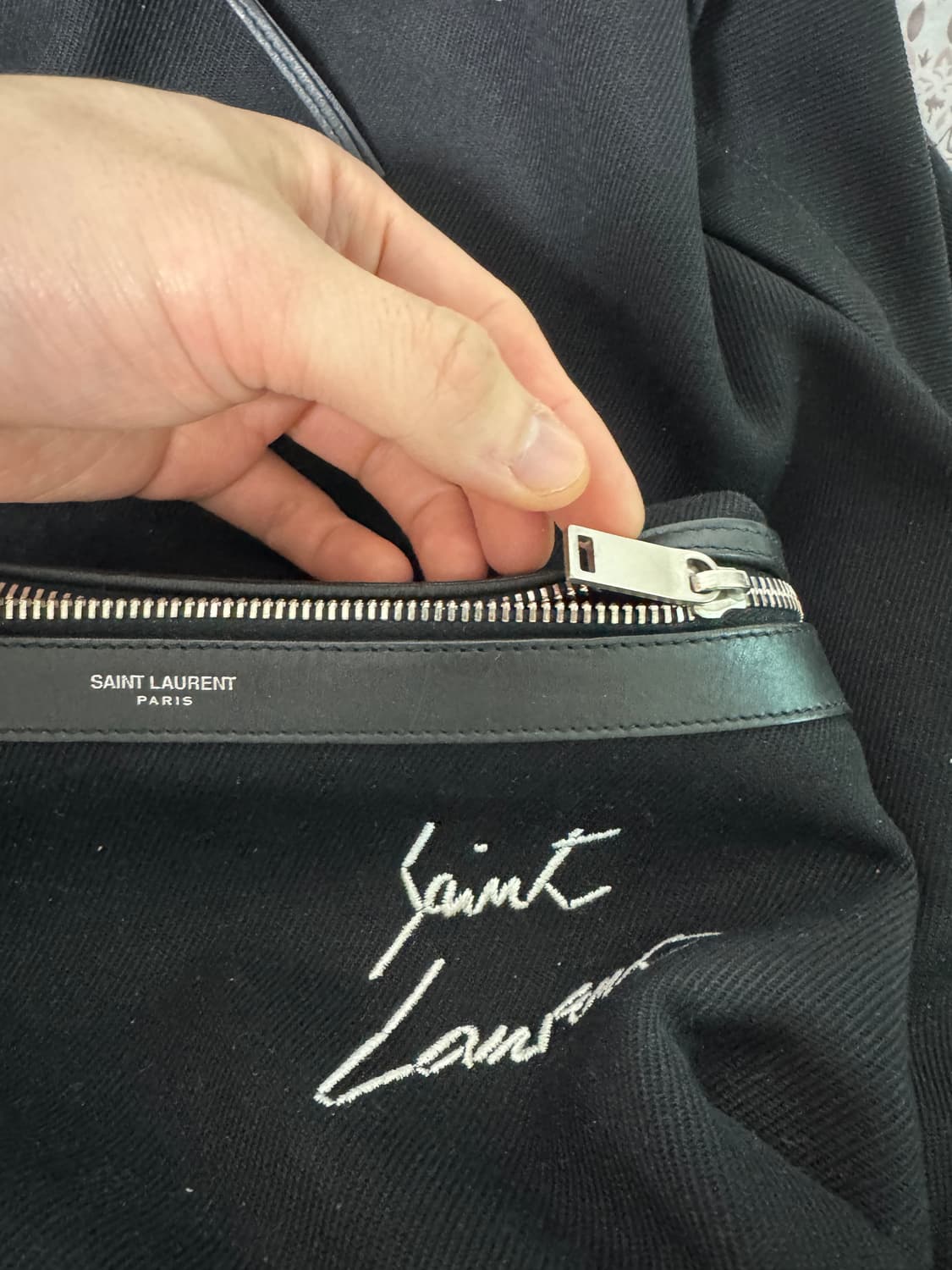 정품 생로랑 사인로고 시티 백팩 상품이미지7