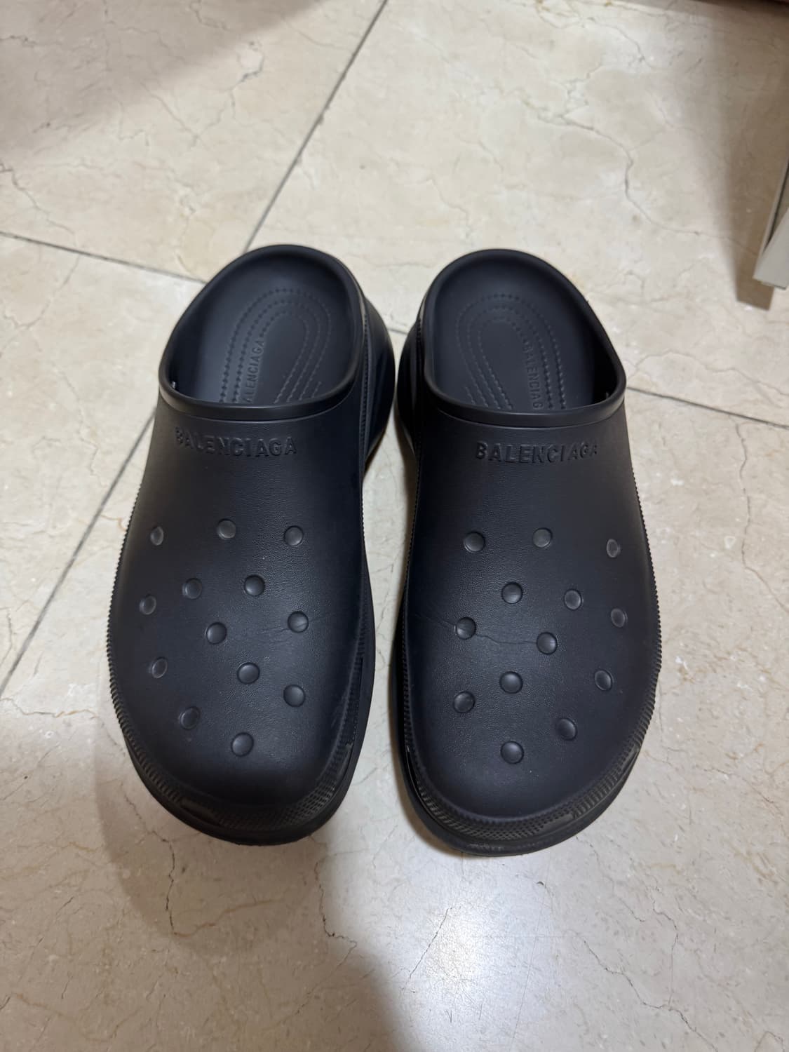 발렌시아가 크록스 43 상품이미지1