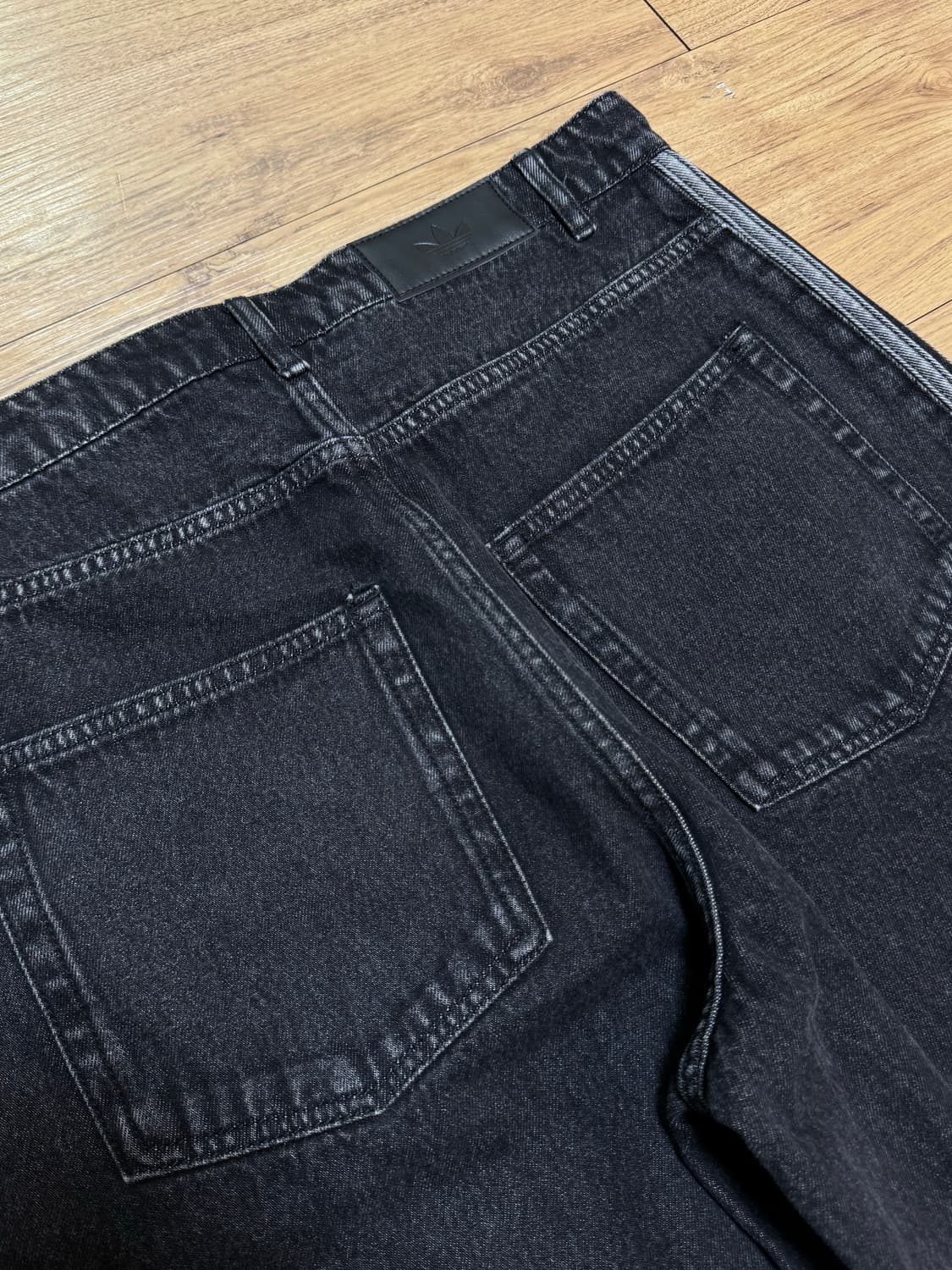 (새상품)아디다스 파이어버드 데님 쇼츠 반바지 32 상품이미지4