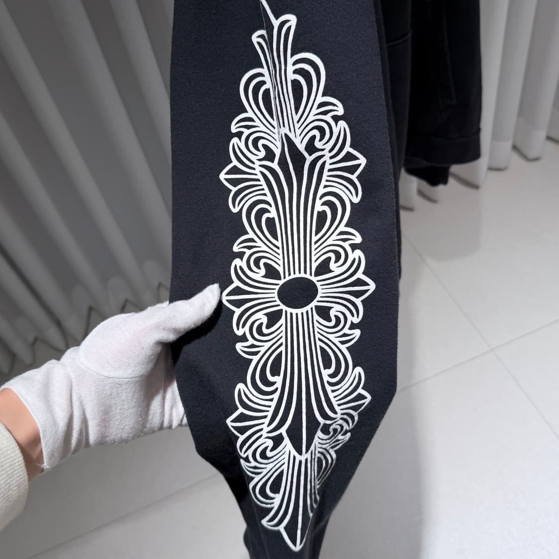 XXL / 크롬하츠 홀스슈 플로랄 블랙 후드티셔츠 상품이미지5