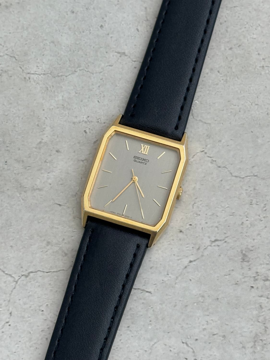 80s 빈티지 세이코 탱크 쿼츠 상품이미지1