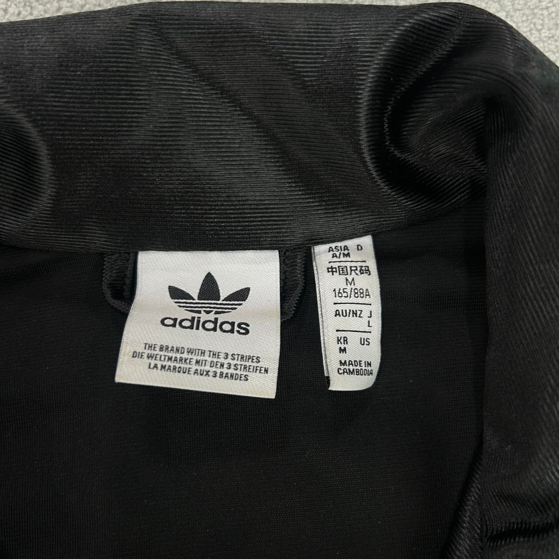 아디다스 블랙 벨벳 자켓  상품이미지2