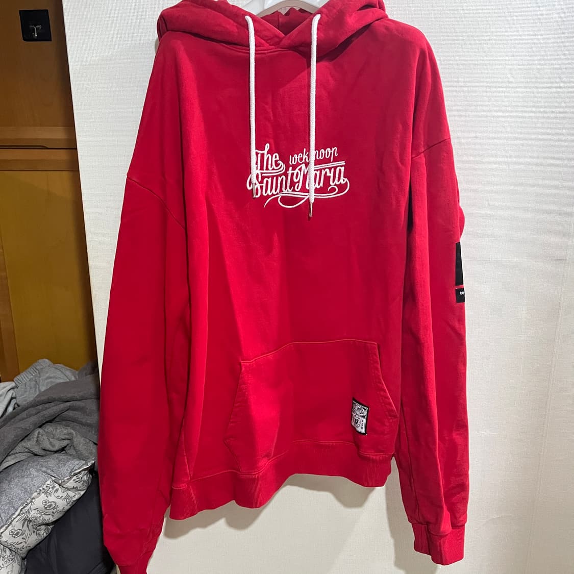 (오버핏 L) 윅스눕 마리아 후드 티셔츠 레드 상품이미지1