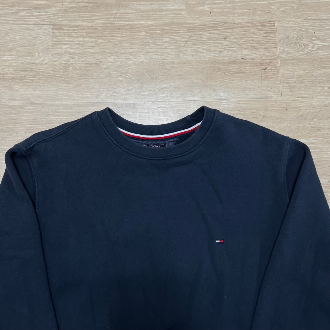 타미힐피거 스몰플래그 기모 맨투맨 크루넥 티셔츠 [네이비] L/100 상품이미지2