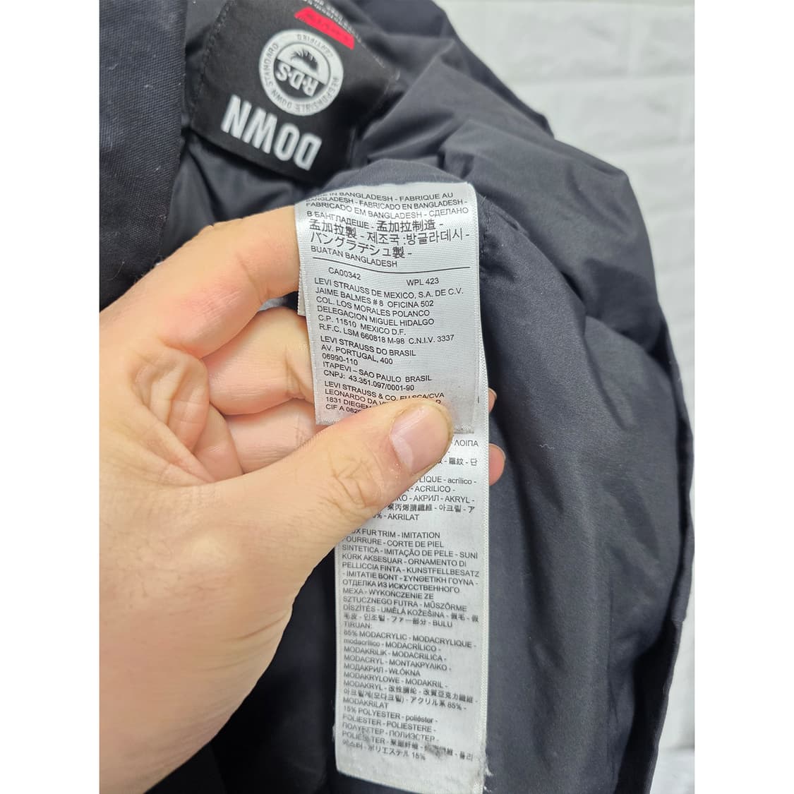 택포// 리바이스 남성 블랙 다운 패딩 S 상품이미지3