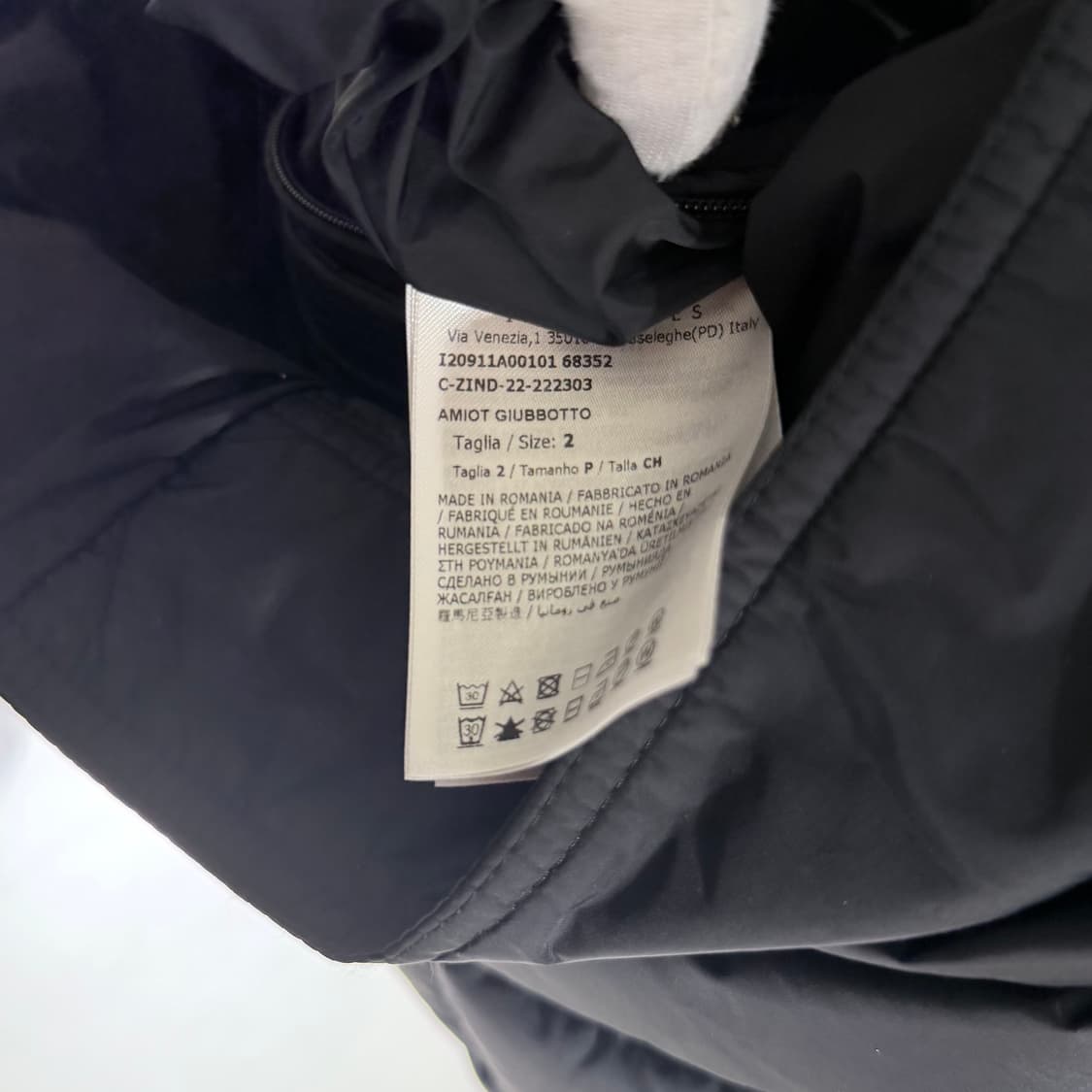 (A+/2) / 몽클레어 아미오 쇼트 다운 패딩 자켓 블랙 상품이미지9