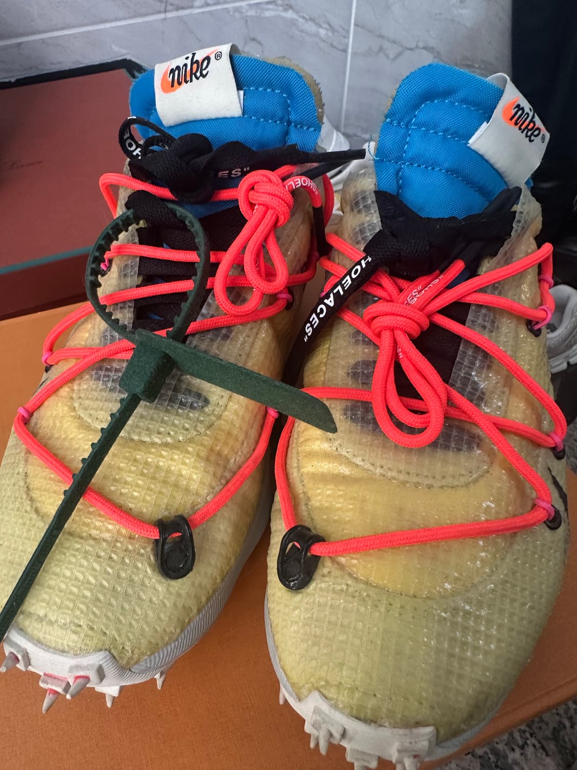 나이키 오프화이트 베이퍼 스트릿 옐로우 235  상품이미지1